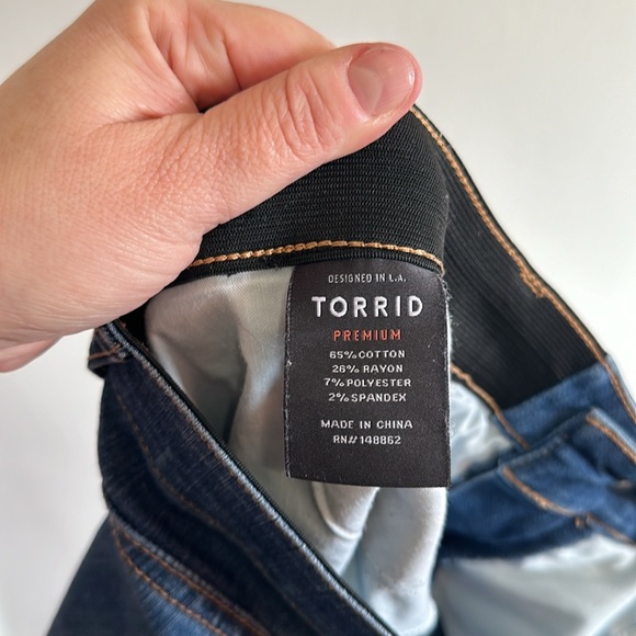Torrid distressed skinny jeans jeggings size 22XT 22 tall - Picture 5 of 5